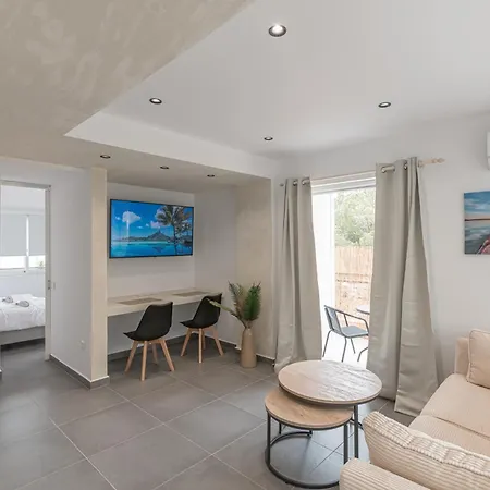 South Metro Apartment *